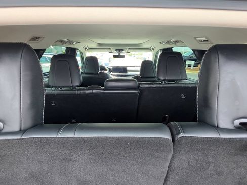 Used 2023 INFINITI QX60 Luxe w/ Performance Audio Package FWD image 13