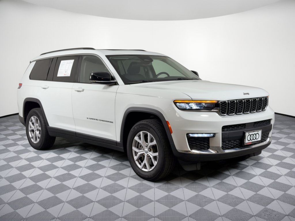 Used 2022 Jeep Grand Cherokee L Limited AWD/4WD image 7