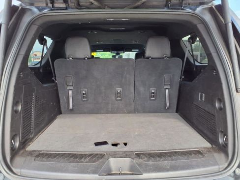 Used 2021 GMC Yukon XL SLT image 4