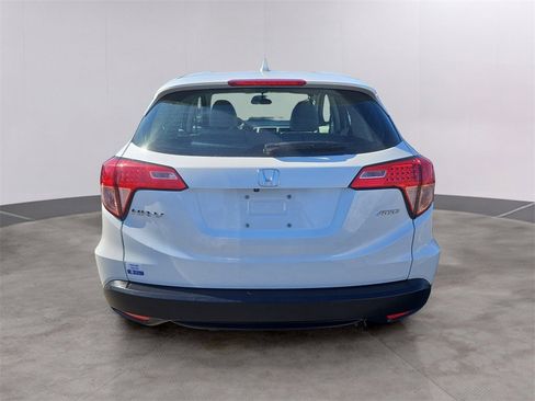 Used 2016 Honda HR-V LX image 5