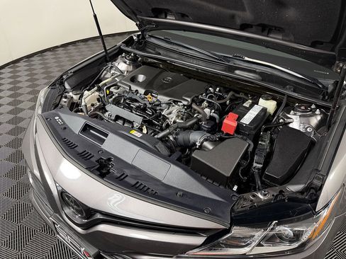 Used 2019 Toyota Camry LE FWD image 17
