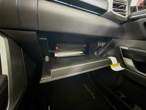 New 2025 Toyota Tundra Platinum image 38