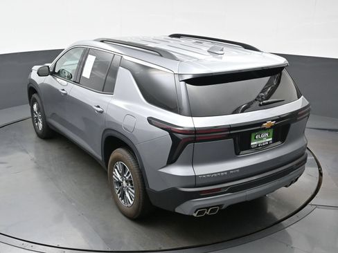 Used 2024 Chevrolet Traverse LT AWD/4WD image 38