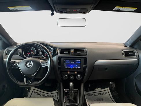 Used 2017 Volkswagen Jetta Sport FWD image 22