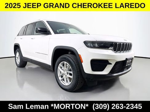 New 2025 Jeep Grand Cherokee Laredo image 1