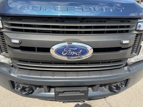 Used 2017 Ford F250 XL w/ Power Equipment Group RWD image 23