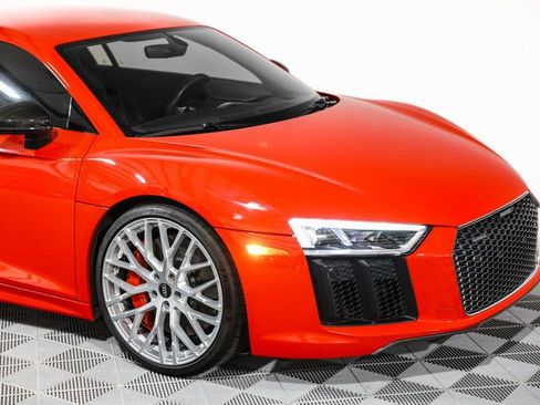 Used 2017 Audi R8 V10 plus image 5