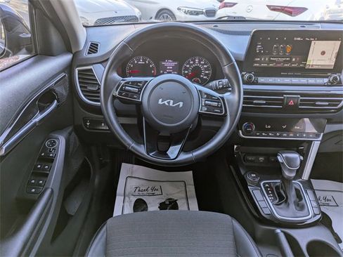 Used 2022 Kia Seltos S image 13