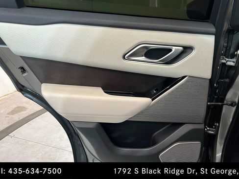 Used 2020 Land Rover Range Rover Velar R-Dynamic S image 18