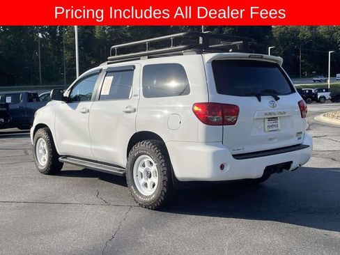 Used 2015 Toyota Sequoia SR5 w/ Premium Package AWD/4WD image 3