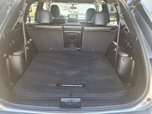 Used 2024 Mitsubishi Outlander SE FWD image 12