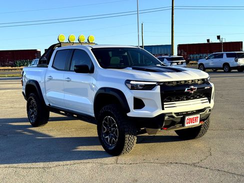 Used 2024 Chevrolet Colorado ZR2 image 4