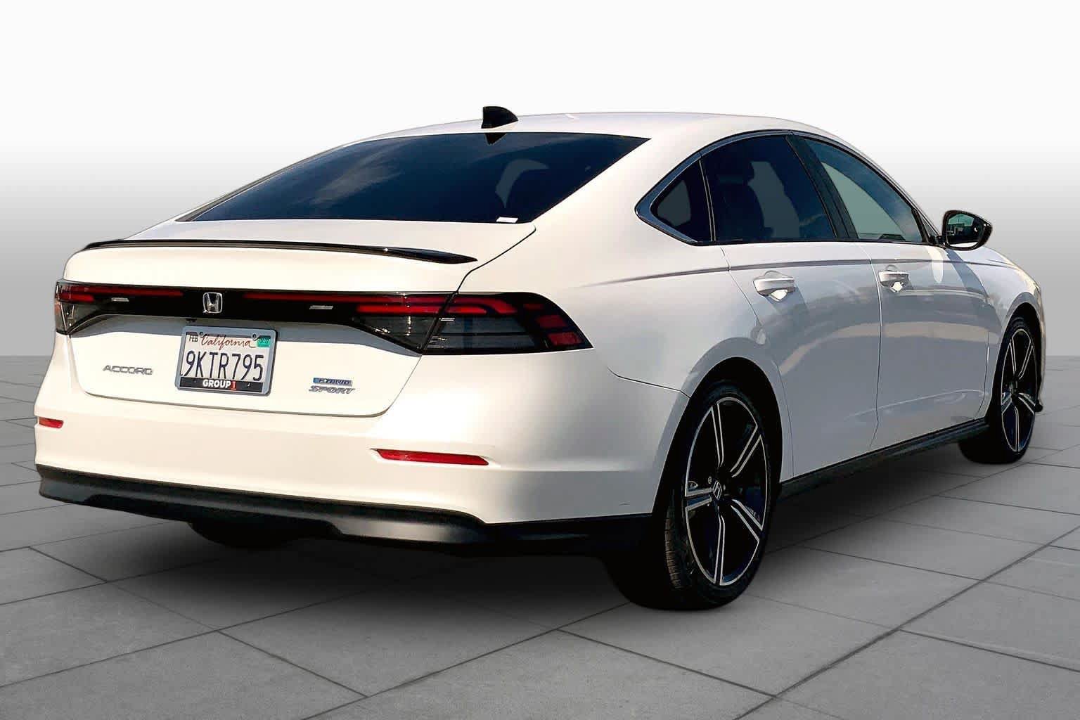 Used 2024 Honda Accord Sport image 12