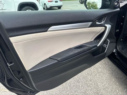 Used 2017 Honda Civic EX-T image 16