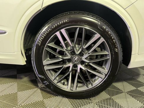 Used 2026 Acura MDX SH-AWD w/ Advance Package image 9