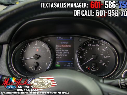 Used 2020 Nissan Rogue SV FWD image 12