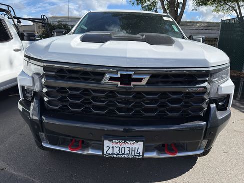 Used 2025 Chevrolet Silverado 1500 ZR2 w/ Technology Package AWD/4WD image 2
