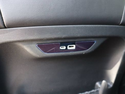 Used 2026 Chrysler Pacifica Select FWD image 42