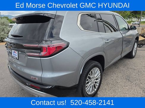 Used 2026 GMC Acadia Denali w/ Super Cruise Package FWD image 5