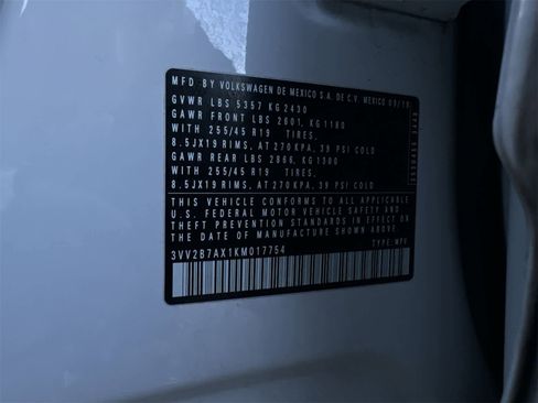 Used 2019 Volkswagen Tiguan SEL R-Line w/ 3rd Row Seat Package image 40