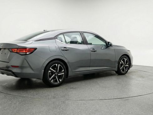 Used 2025 Nissan Sentra SV FWD image 9