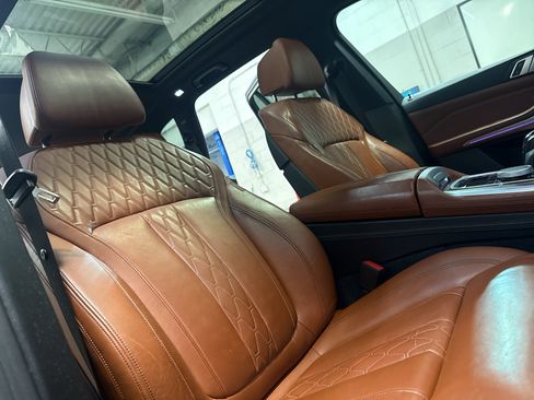 Used 2019 BMW X5 xDrive40i w/ M Sport Package AWD/4WD image 24