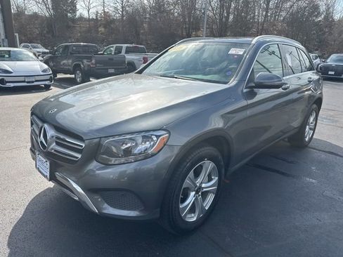 Used 2018 Mercedes-Benz GLC 300 4MATIC w/ Multimedia Package image 3