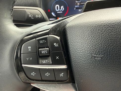 Used 2025 Ford Explorer Platinum w/ Ultimate Package AWD/4WD image 13