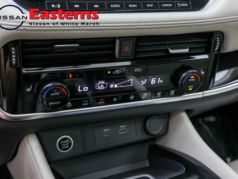 Used 2023 Nissan Rogue SL w/ SL Premium Package image 20