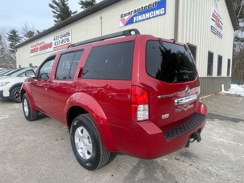 Used 2012 Nissan Pathfinder S image 6