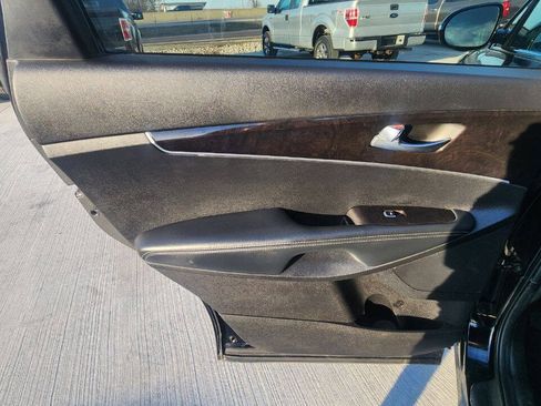 Used 2017 Kia Sorento AWD image 16