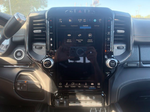 Used 2022 RAM 3500 Limited w/ Safety Group AWD/4WD image 13