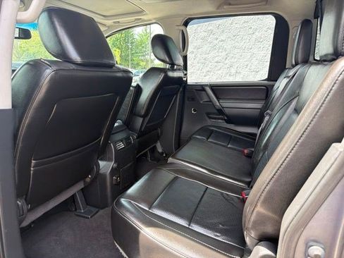 Used 2014 Nissan Titan SL AWD/4WD image 16