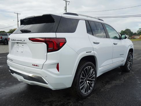 New 2026 GMC Terrain Denali image 5