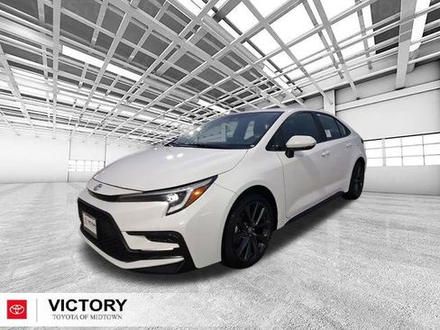 Used 2026 Toyota Corolla SE image 7