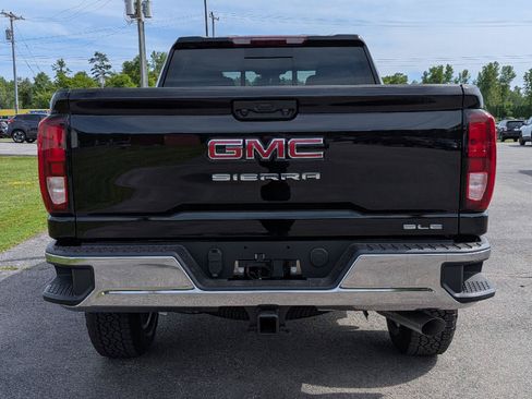 New 2026 GMC Sierra 2500 SLE w/ SLE Value Package; AWD/4WD image 9