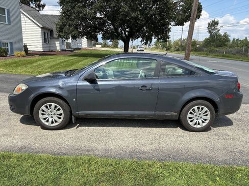 Used 2009 Chevrolet Cobalt LS FWD image 3