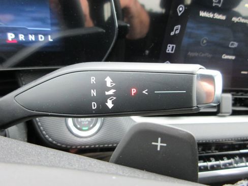 New 2026 Chevrolet Equinox LT w/ Safety and Technology Package FWD image 25