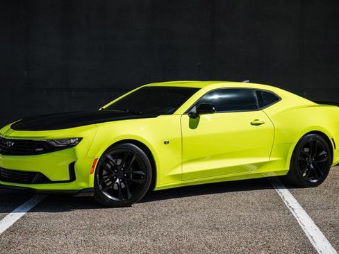 Used 2019 Chevrolet Camaro LT w/ 1LE Track Performance Package image 39