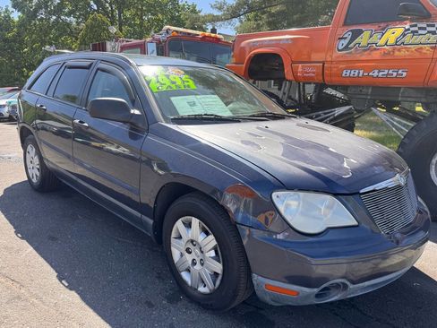 Used 2008 Chrysler Pacifica LX image 2