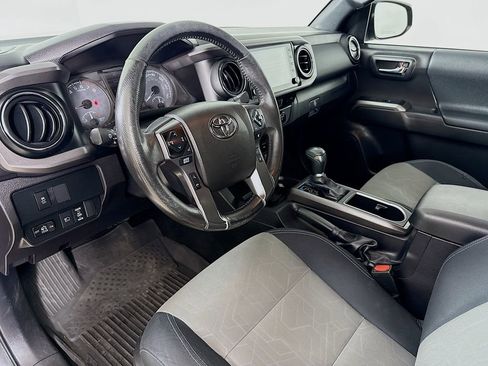 Used 2023 Toyota Tacoma TRD Off-Road image 10