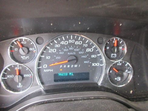 Used 2019 Chevrolet Express 4500 w/ Shuttle Bus Package RWD image 8