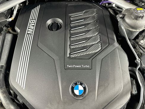 Used 2022 BMW X7 xDrive40i w/ Premium Package AWD/4WD image 32