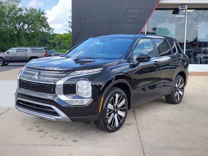 New 2025 Mitsubishi Outlander SE