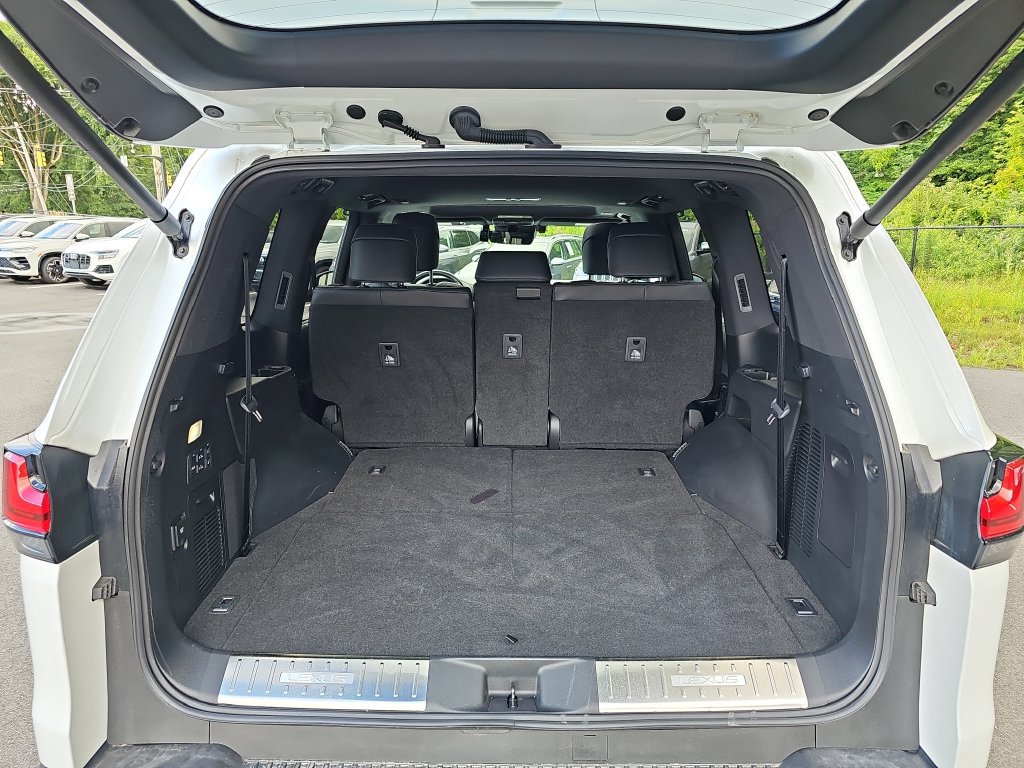 Used 2023 Lexus LX 600 4WD w/ Appearance Package image 22