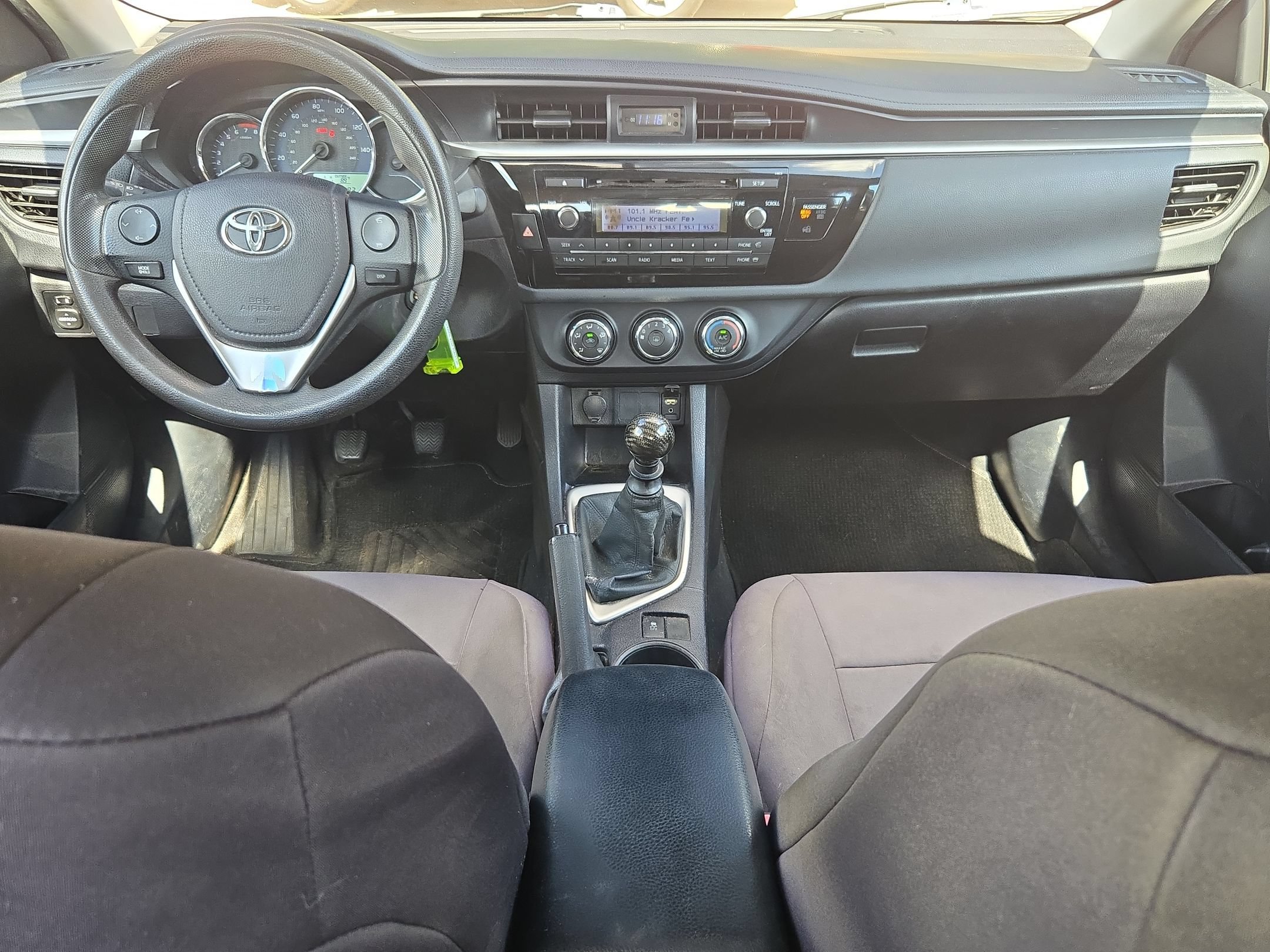 Used 2014 Toyota Corolla L FWD image 16