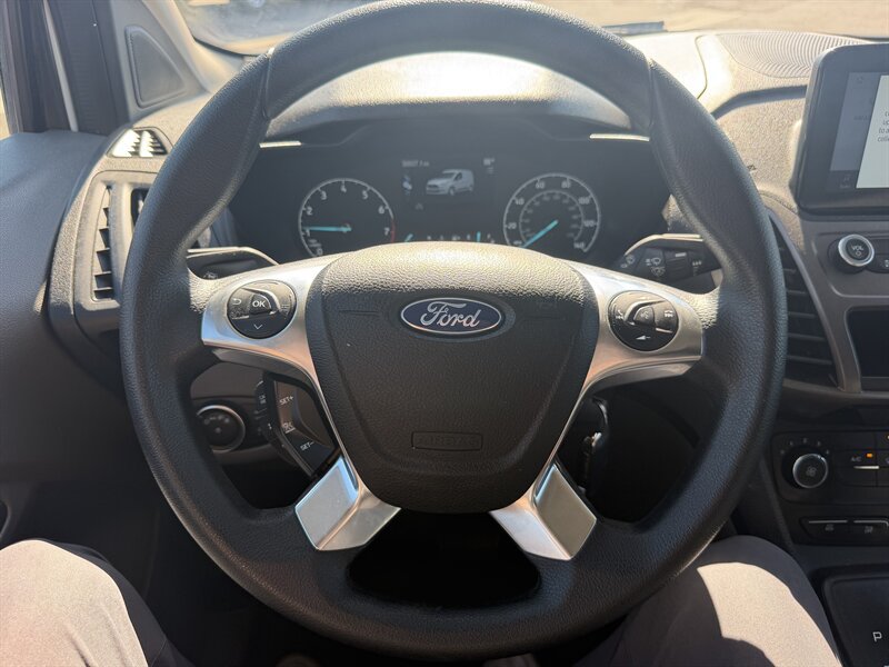 Used 2023 Ford Transit Connect XLT FWD image 13