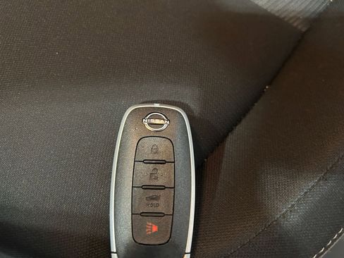 Used 2025 Nissan Sentra SV image 21