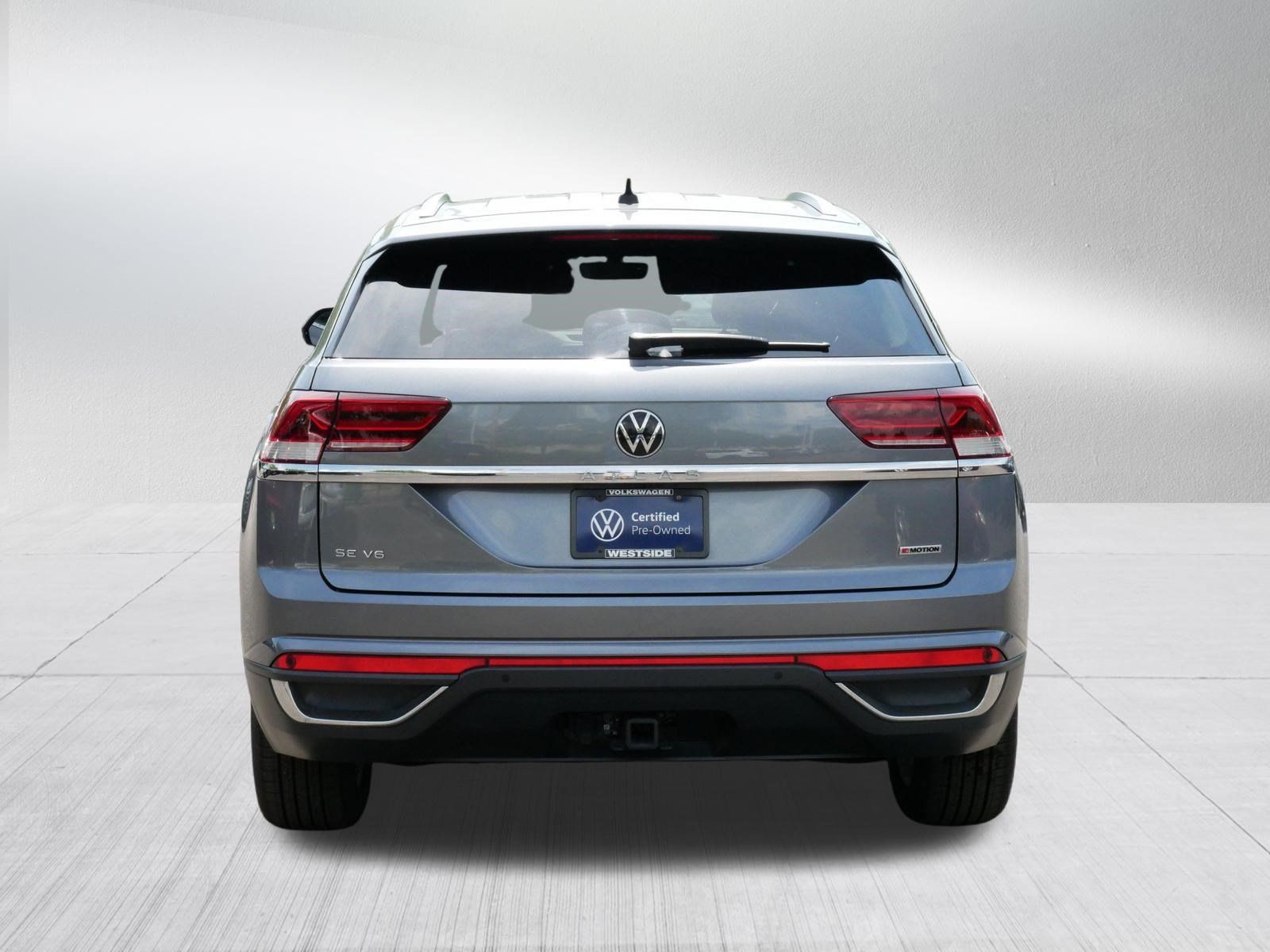 Certified 2022 Volkswagen Atlas Cross Sport SE AWD/4WD image 6