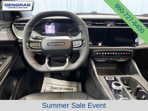 Used 2026 Jeep Cherokee Limited AWD/4WD image 30